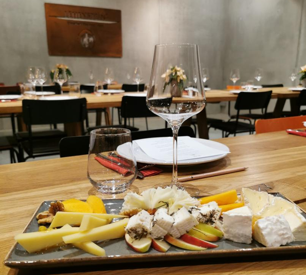 Großansicht Offene Weinprobe "Käse & Wein" am Sa, 06.02.2027 
